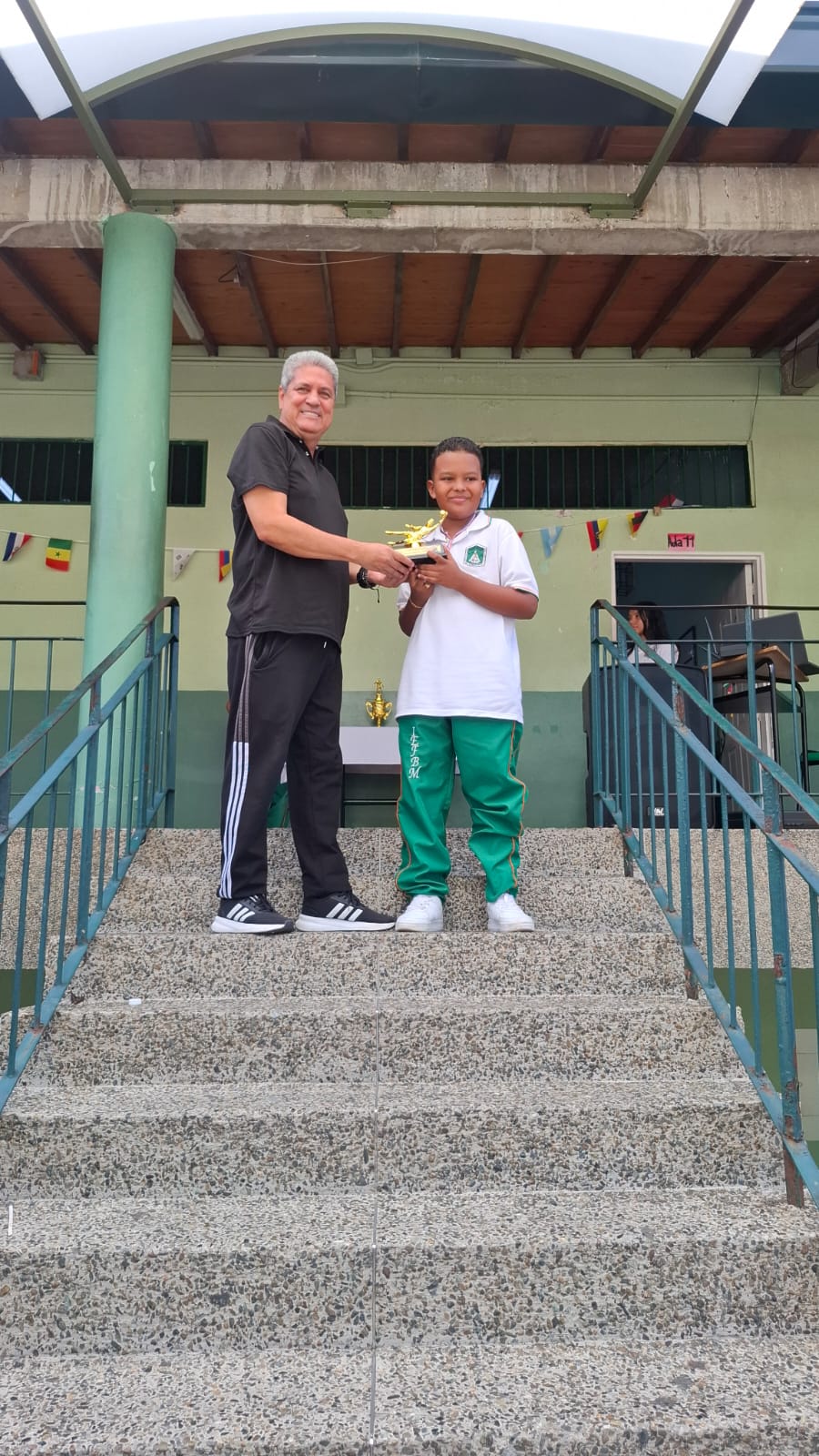 CLAUSURA DE TORNEOS MICRO PRIMARIA  (9).